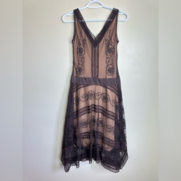 BCBGMaxAzria Black Nude Lace Midi Dress Size 0 Sheer V-Neck Cocktail Dress - Picture 2 of 7